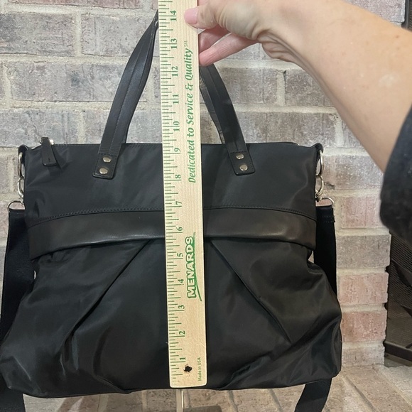 Banana Republic Elegant Black Tote - Picture 7 of 10